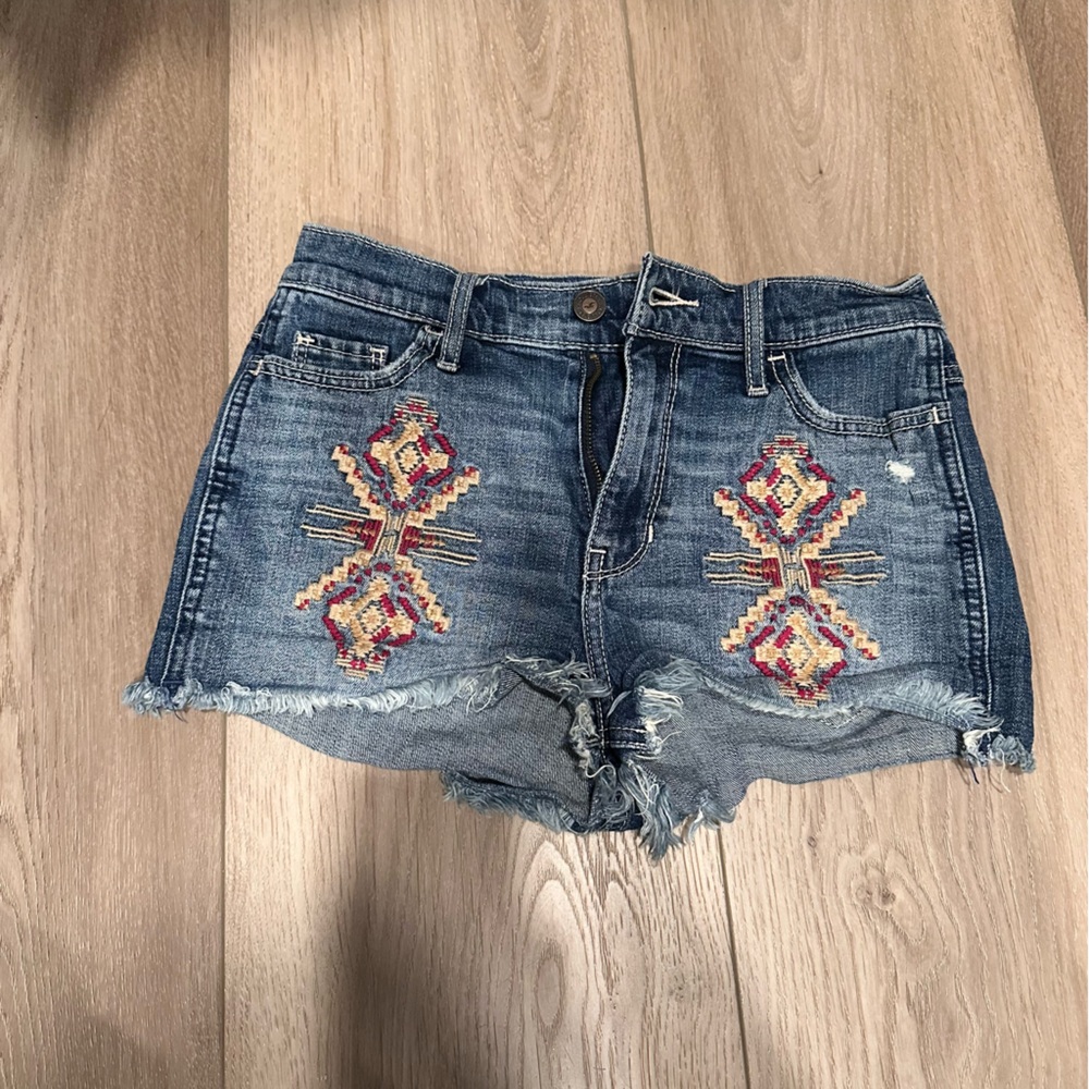 Hollister Embroidered Denim Women Shorts